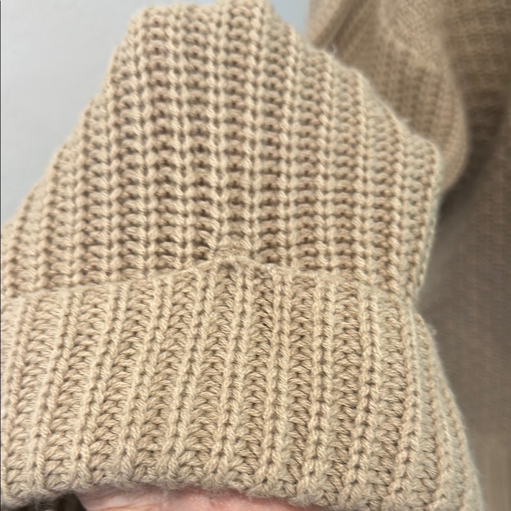 Elegant V-Neck Cable Knit Sweater in Tan - Picture 5 of 13